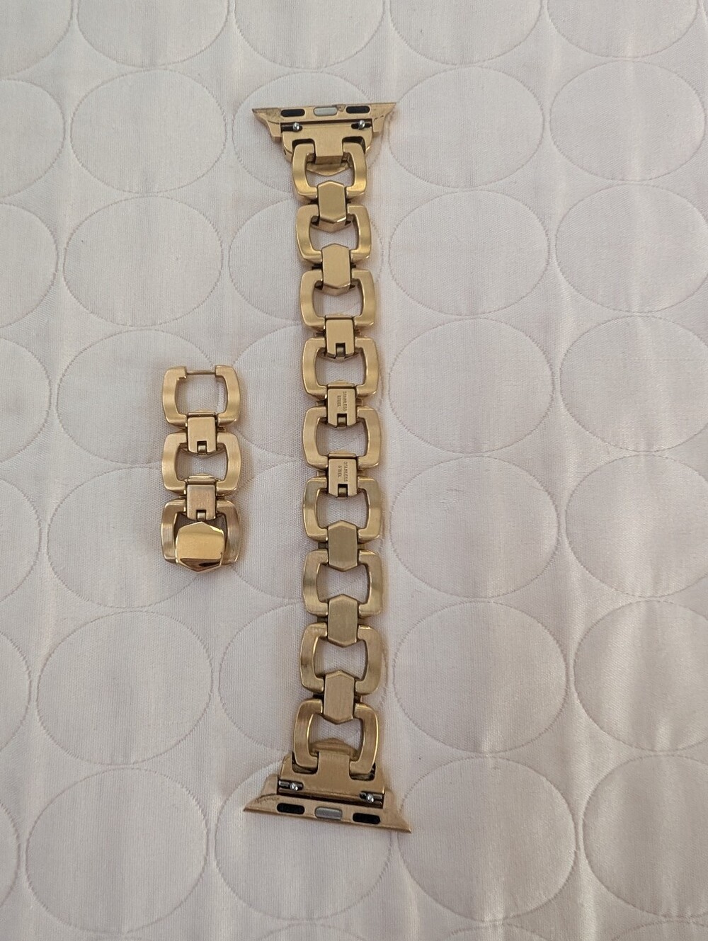 Kendra Scott Apple Or Samsung Watch Band - Picture 3 of 3